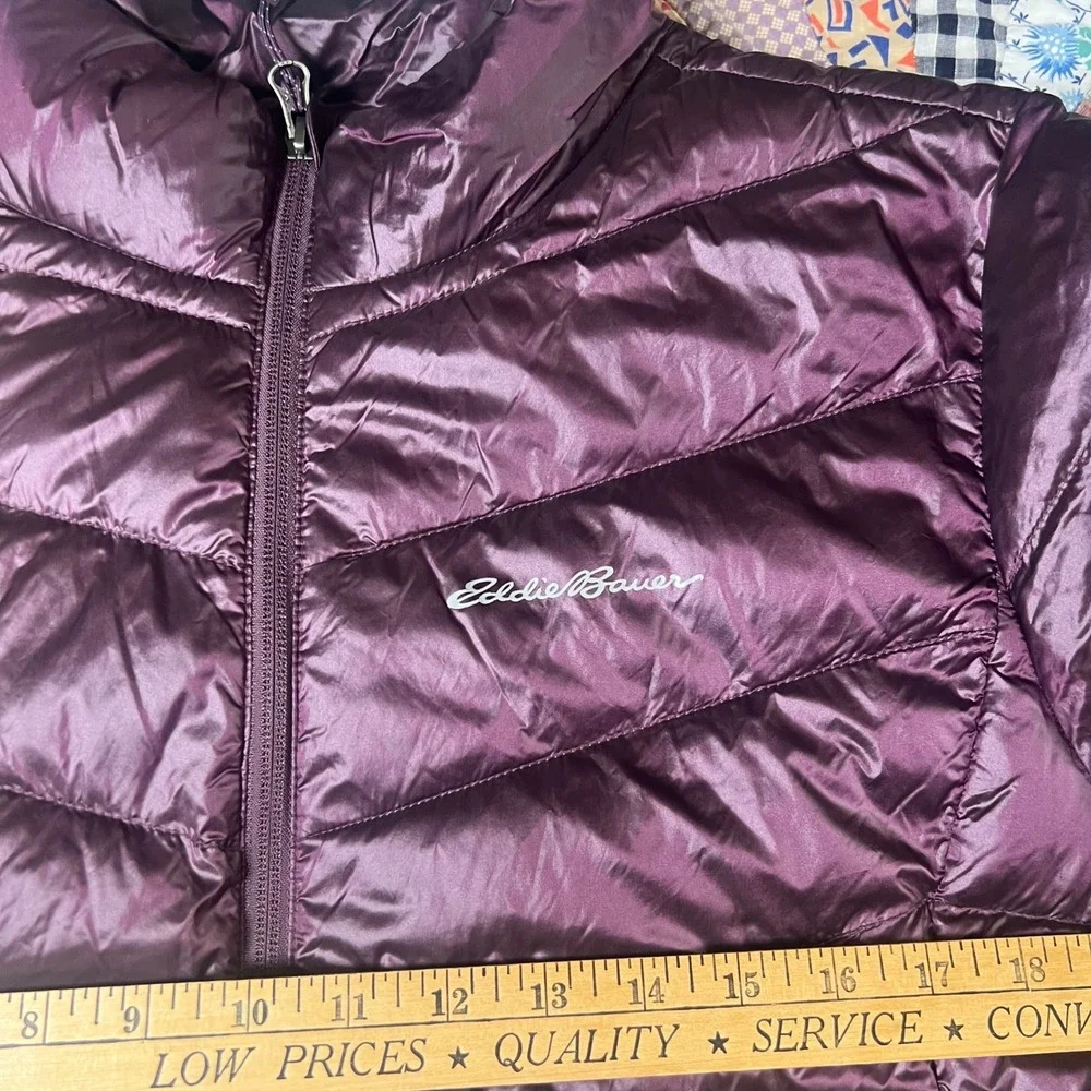 Eddie Bauer Womens Purple Chevron Down‎ Puffer Jacket Metallic Full Zip Size M